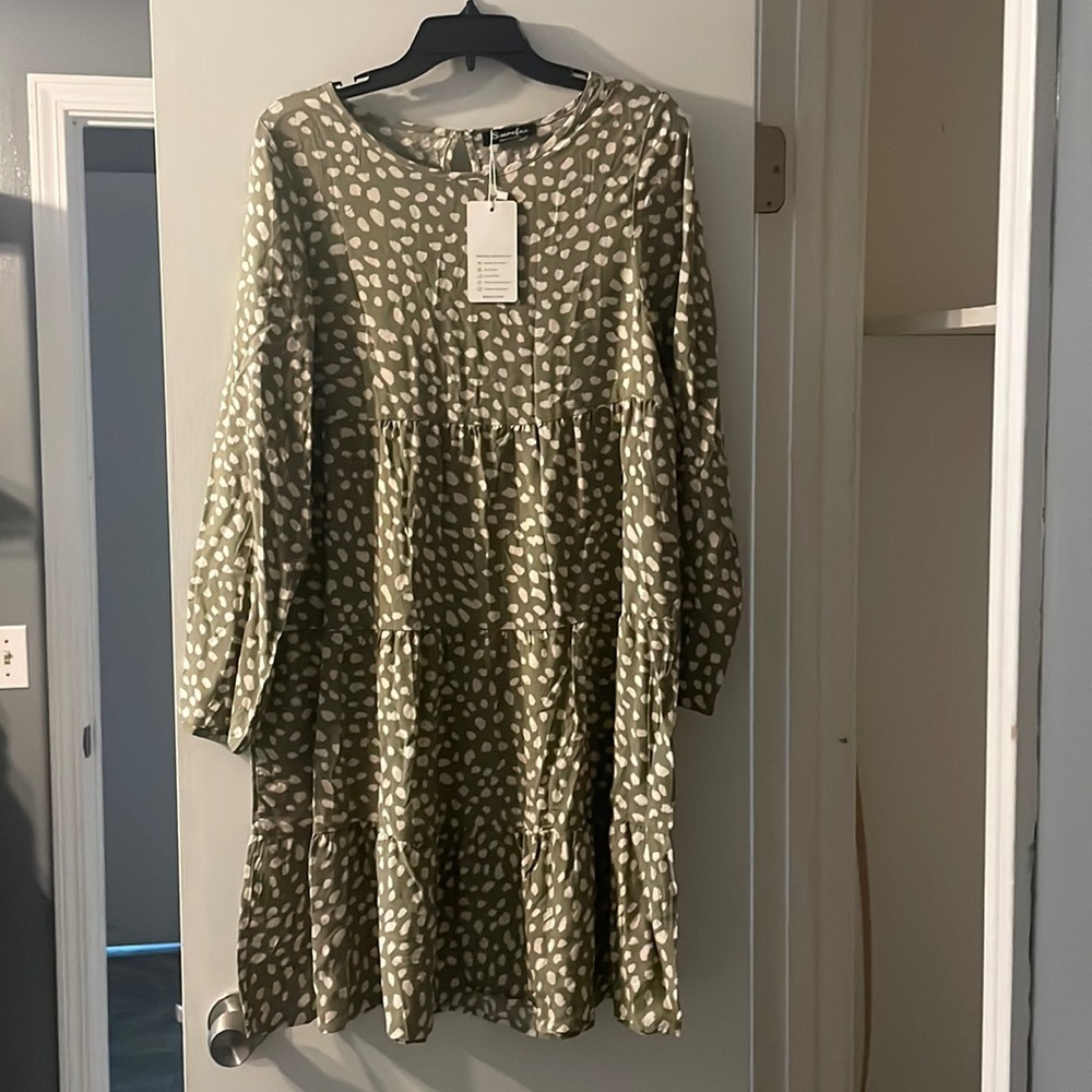 Nwt women’s knee length dress